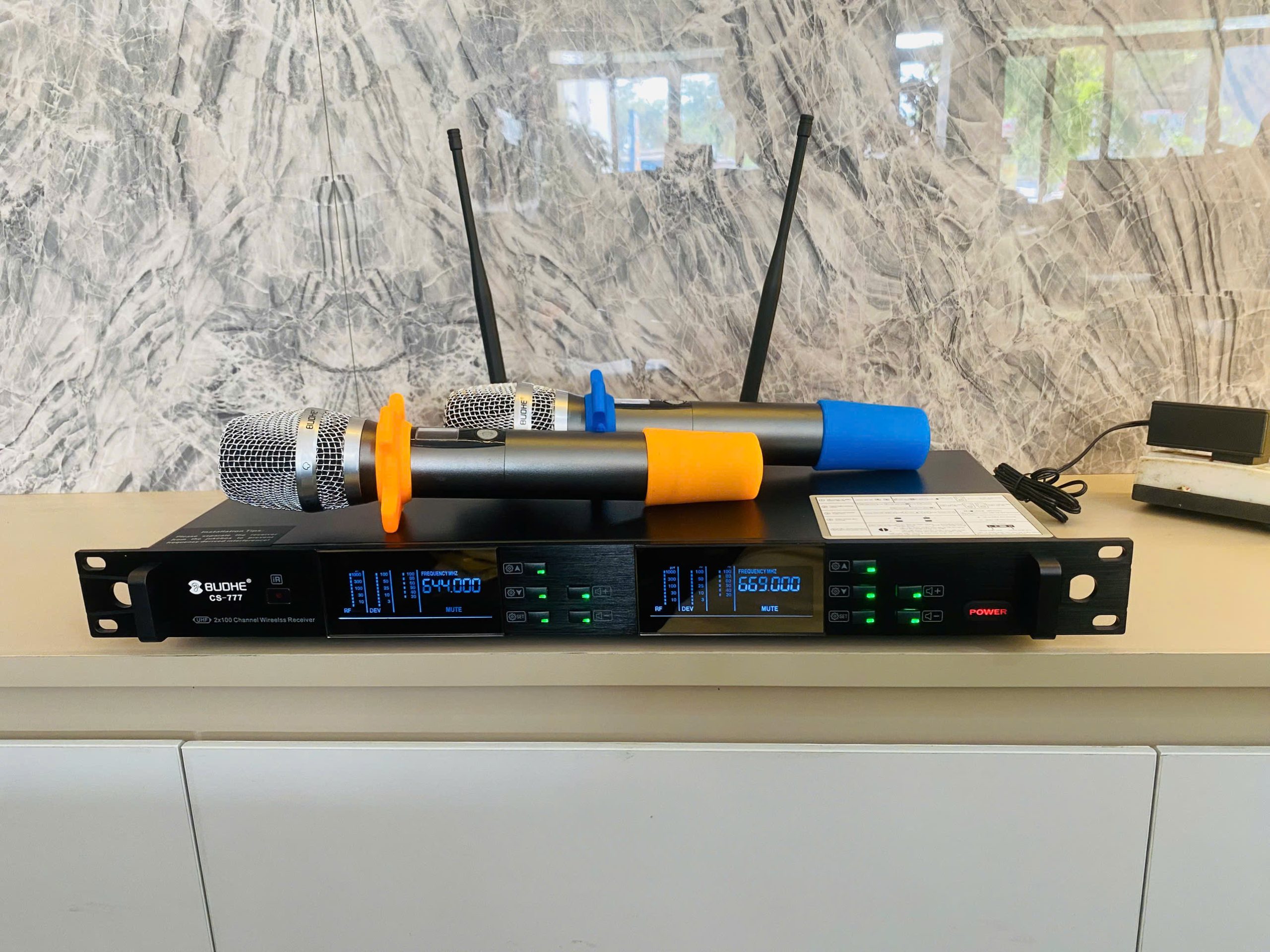 Micro dàn karaoke gia đình lắp phòng kinh doanh BUDHE cs 777